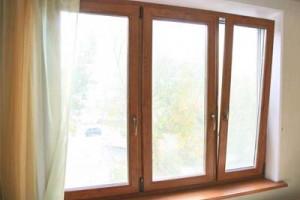 Деревянные окна в интерьере: главные преимущества